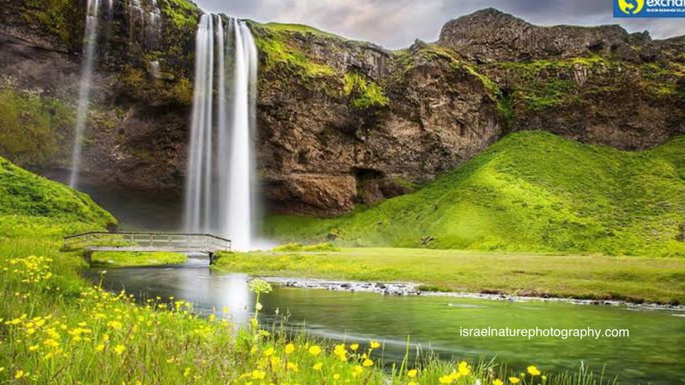 น้ำตกเซลยาแลนศ์ฟอสส์ เป็นน้ำตกที่สวยงามตั้งอยู่ในชายฝั่งทางใต้ของประเทศไอซ์แลนด์ ความอัศจรรย์ทางธรรมชาติอันงดงาม